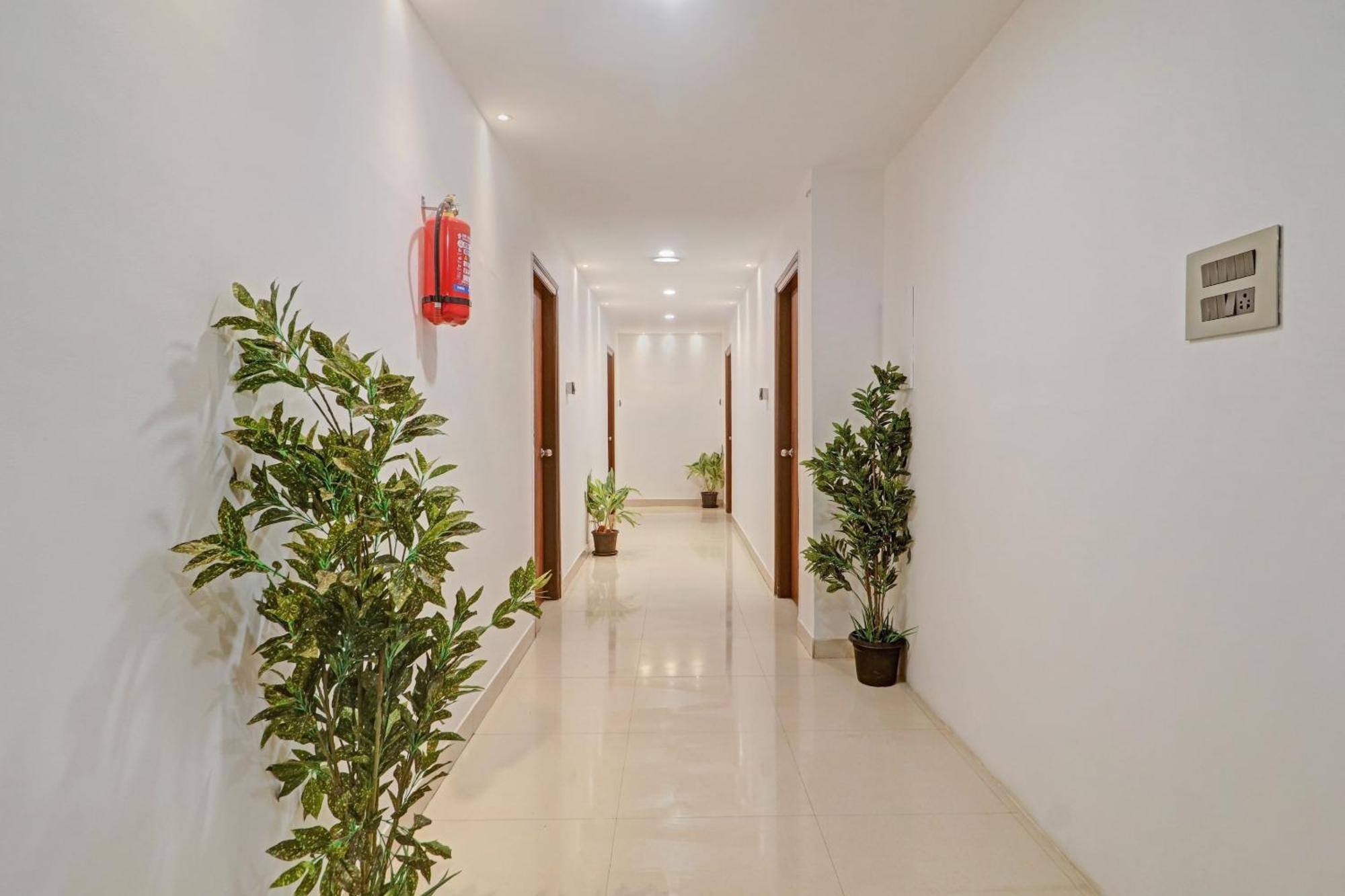 فندق Super Townhouse Rcc Pride حيدر أباد المظهر الخارجي الصورة
